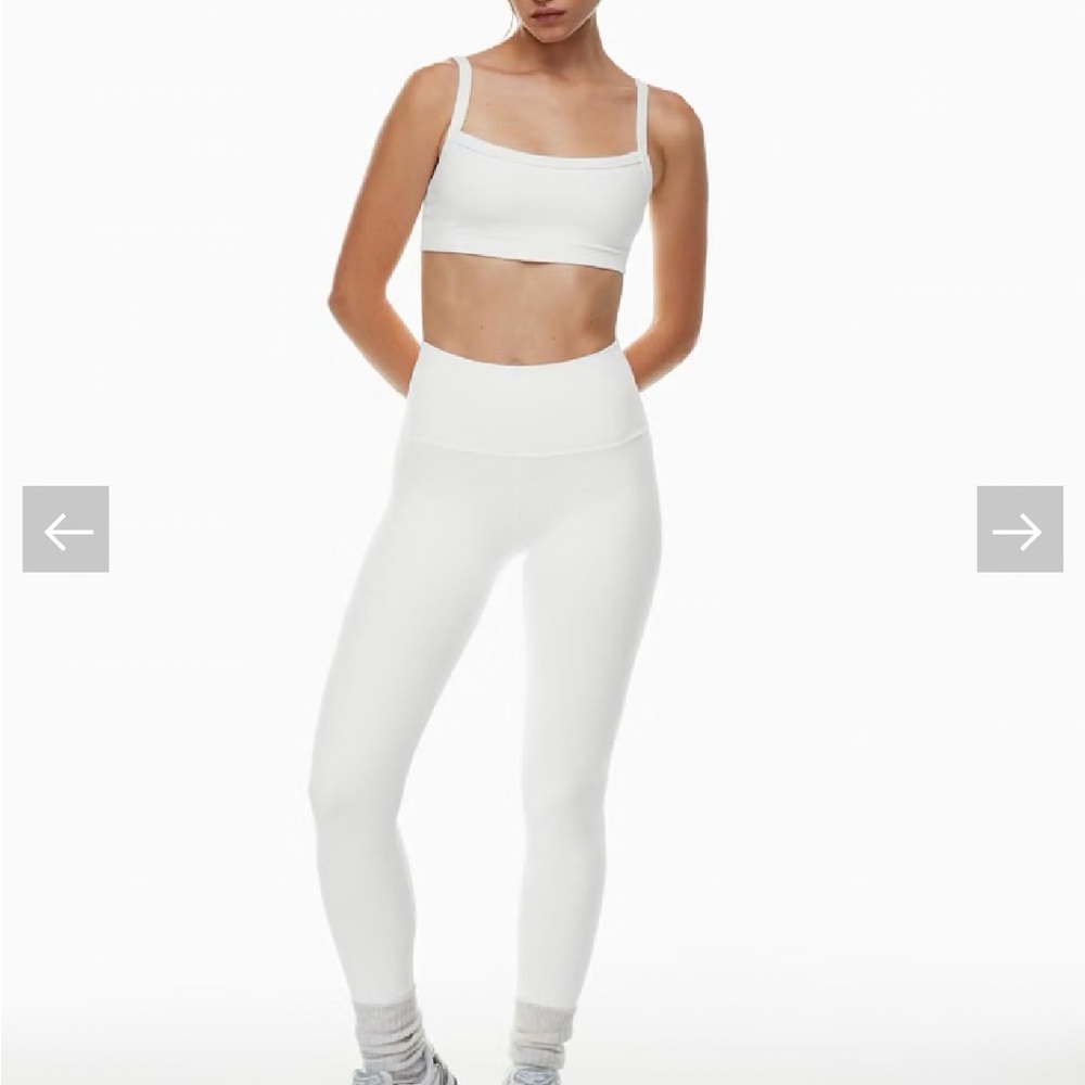 NWT Aritzia TnaBUTTER Cheeky High Rise Legging